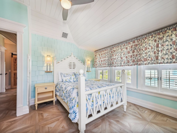 Anna Maria 4 Bedroom Luxury Family Vacation Rental Pool Home