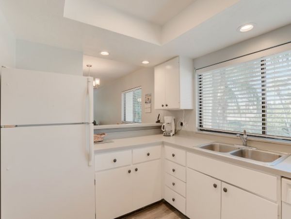 Siesta Key Two Bedroom Condo Close To Beach Value Price