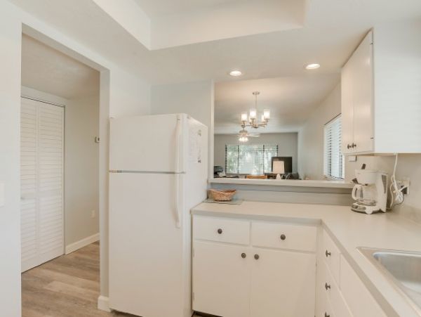Siesta Key Two Bedroom Condo Close To Beach Value Price