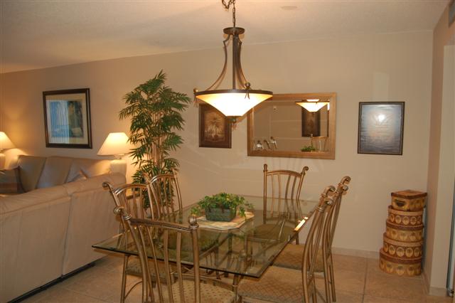 Siesta Key 2 bed 2 ba Condo