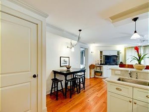 Two Bedroom Gulf Front Rental Condo in Holmes Beach