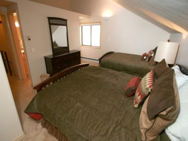 Vail Ski Vacation Rental 2 Bedrooms Plus a Loft.
