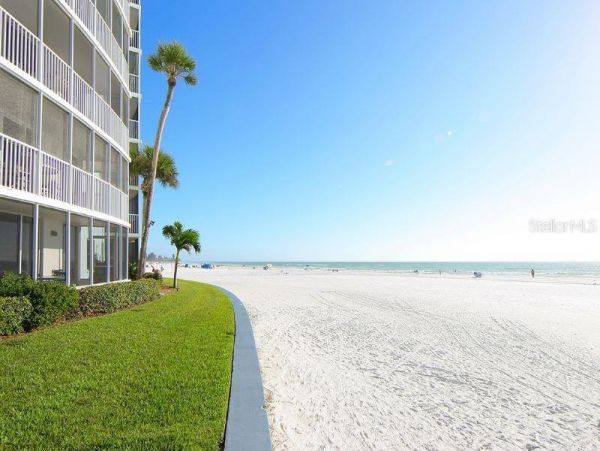 Beach Front Siesta Key Vacation Condo Sleeps 6