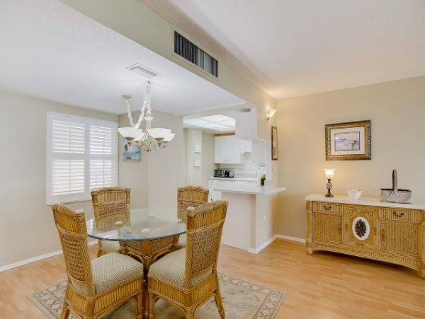 Beach Front Siesta Key Vacation Condo Sleeps 6