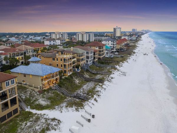 Luxury Estate with Sweeping Views of the Gulf