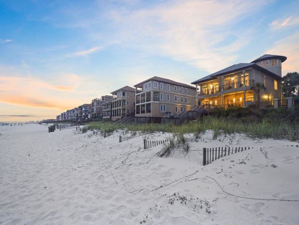 Luxury Estate with Sweeping Views of the Gulf