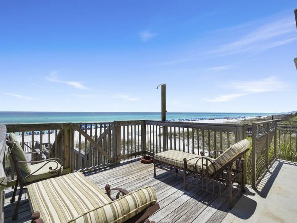 Luxury Estate with Sweeping Views of the Gulf