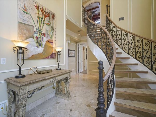 Luxury Estate with Sweeping Views of the Gulf