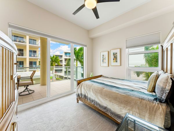 Relax Away in this 3 Bedroom Condo on Exclusive Siesta Key