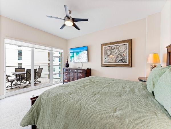 Relax Away in this 3 Bedroom Condo on Exclusive Siesta Key