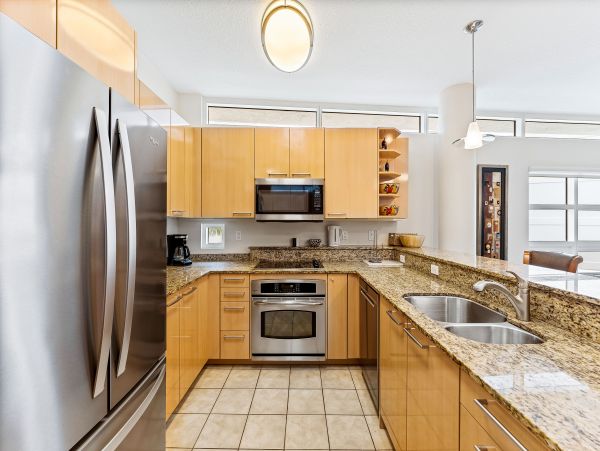 Relax Away in this 3 Bedroom Condo on Exclusive Siesta Key