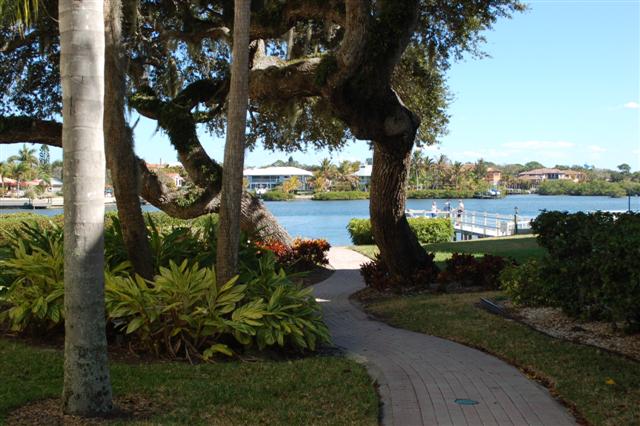 Siesta Key Vacation Condo Sleeps Six Guests. Siesta Key Vacation Condo Sleeps Six Guests.
