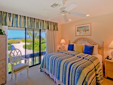 Captiva Beach Villa with 3 Bedrooms & 2 Bathrooms on Beach!