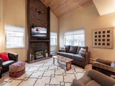 Luxury Vail Ski Vacation Condo Two Bedrooms Walk to Lift