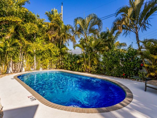Beautiful Holmes Beach Vacation Home with Private Pool