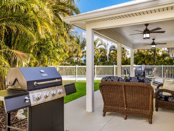 Beautiful Holmes Beach Vacation Home with Private Pool