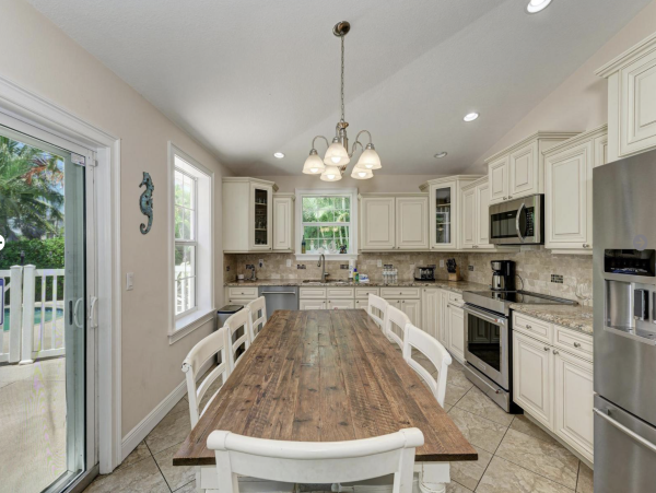 Beautiful Holmes Beach Vacation Home with Private Pool