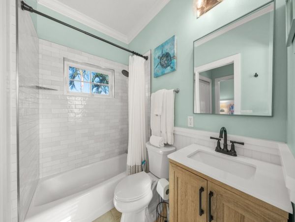 One of Anna Maria Island Most Popular 4 bedroom Pool Homes