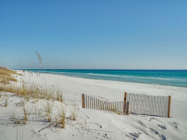 Destin Beachfront Six Bedroom Vacation Rental