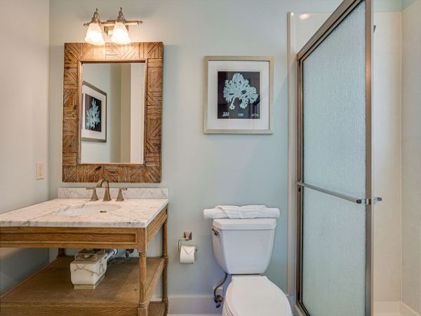 Destin Beachfront Six Bedroom Vacation Rental
