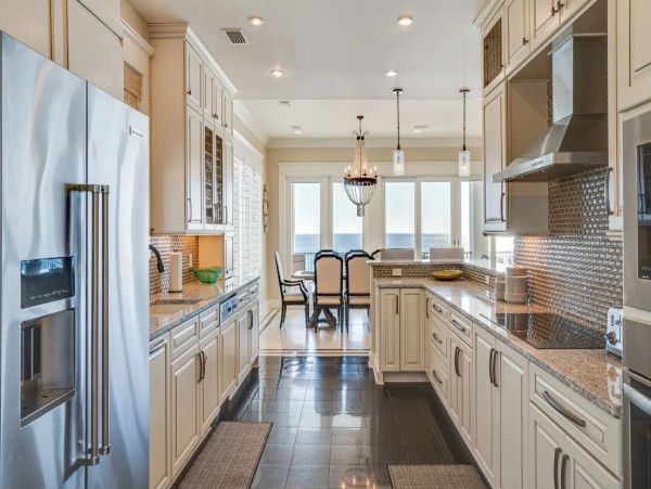 Destin Beachfront Six Bedroom Vacation Rental