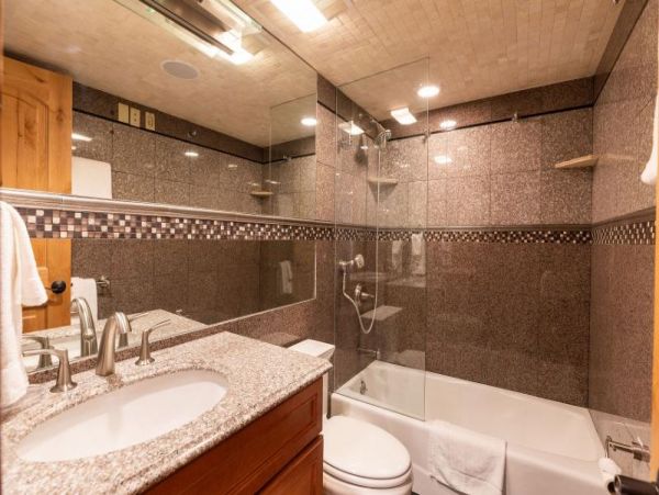 What a Great Value Priced Two Bedroom Vail Road Rental