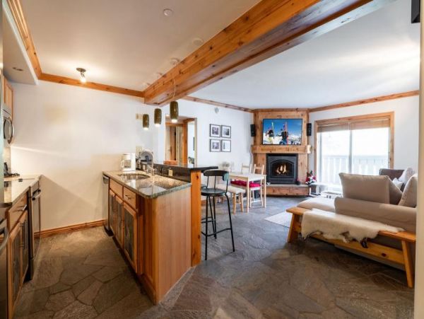 What a Great Value Priced Two Bedroom Vail Road Rental