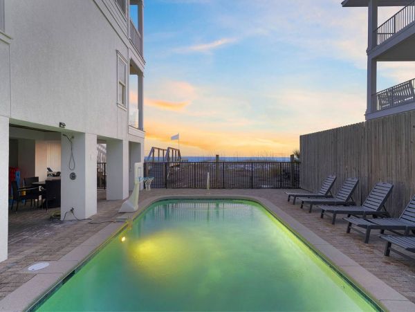 Large Gulf Front Nine Bedroom Vacation Rental in Miramar Beach
