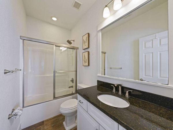 Large Gulf Front Nine Bedroom Vacation Rental in Miramar Beach