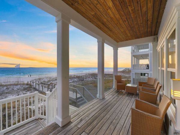 Large Gulf Front Nine Bedroom Vacation Rental in Miramar Beach