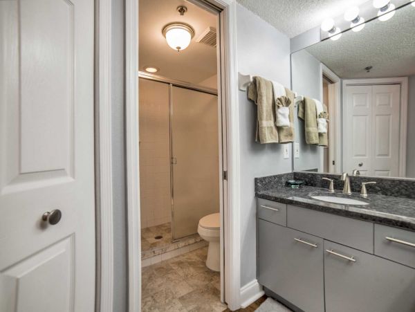 Anna Maria Island 2 Bedroom Vacation Rental Condo Sleeps 6