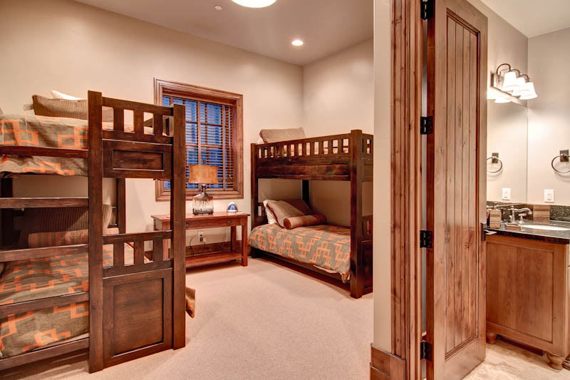 Bachelors Roost Luxury Vacation Home Ski in Out