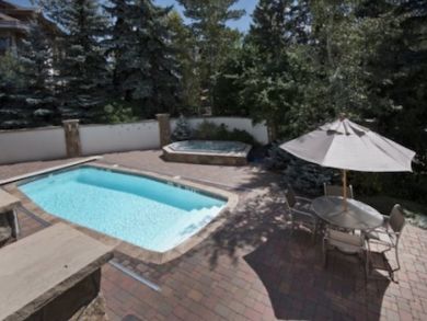 Vail Village Ski Vacation Condo with Pool and Hot Tub