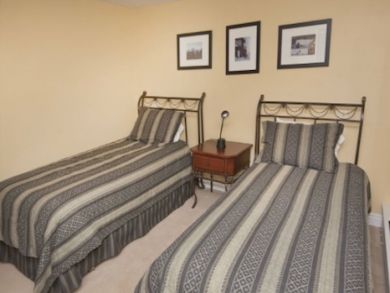 Vail Village Ski Vacation Condo with Pool and Hot Tub