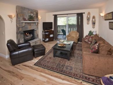 Vail Village Ski Vacation Condo with Pool and Hot Tub