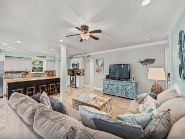 Anna Maria Island Five Bedroom Rental Home - SLEEPS 14
