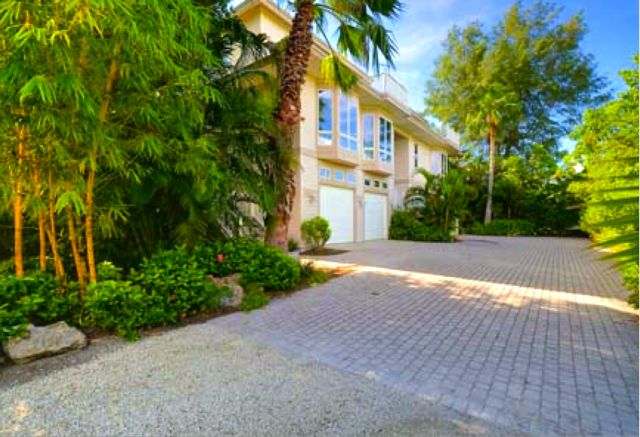 Rent This Luxury Four Bedroom Captiva Island Rental