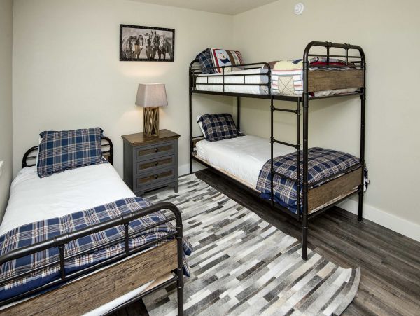 Three Bedroom Plus Den Vail Vacation Rental Sleeps 7