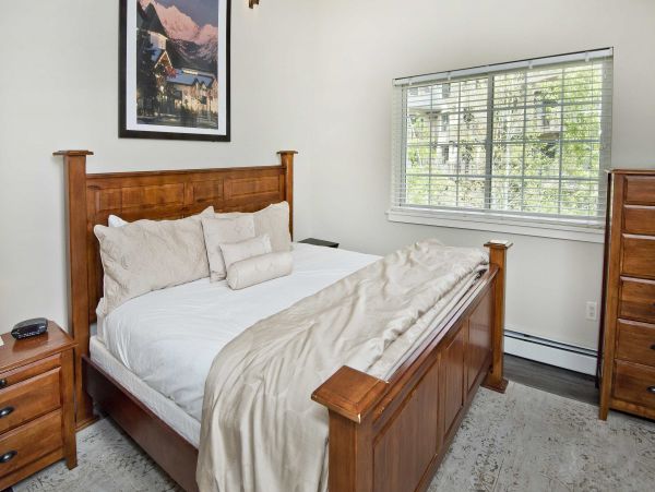 Three Bedroom Plus Den Vail Vacation Rental Sleeps 7