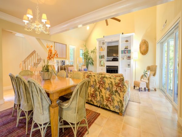 Captiva Luxury Vacation Rental Sleeps 10 - Bay Views