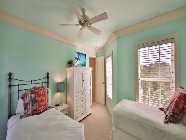 Captiva Luxury Vacation Rental Sleeps 10 - Bay Views