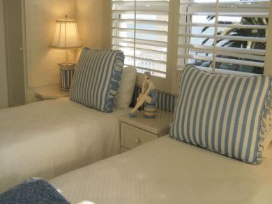 Stunning Bay Rental on Captiva Bay Views - Walk to Beach