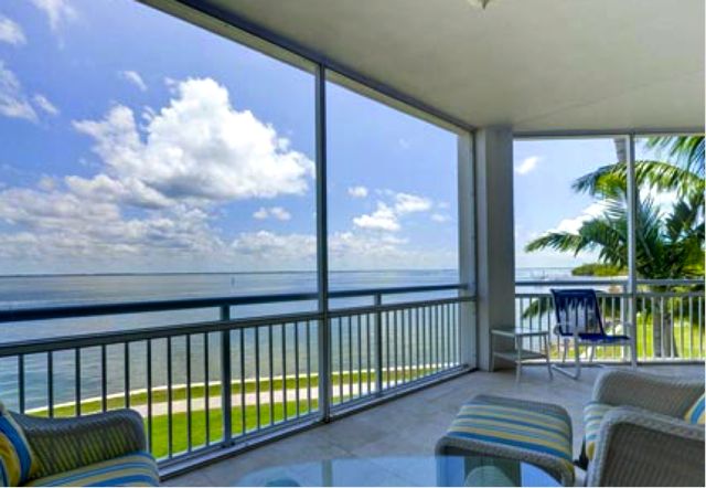 Stunning Bay Rental on Captiva Bay Views - Walk to Beach