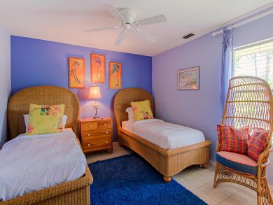 Four Bedroom Beach House Captiva Pool and Gulffront