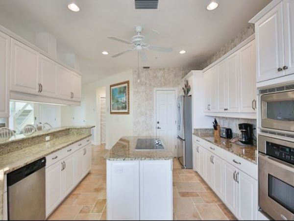 Captiva Luxury Rental with Five Bedrooms and Bay Views