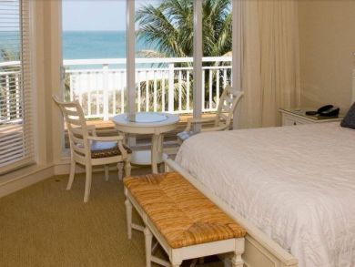 Direct Gulf Views from this 3 Bedroom Rental