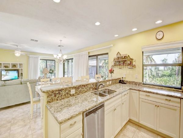 Three Bedroom Beachfront Home in Captiva With Gulf Views