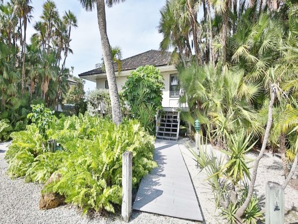 Three Bedroom Beachfront Home in Captiva With Gulf Views