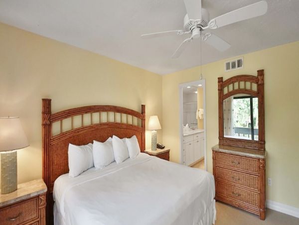 Three Bedroom Beachfront Home in Captiva With Gulf Views