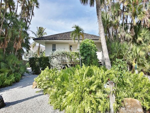 Three Bedroom Beachfront Home in Captiva With Gulf Views
